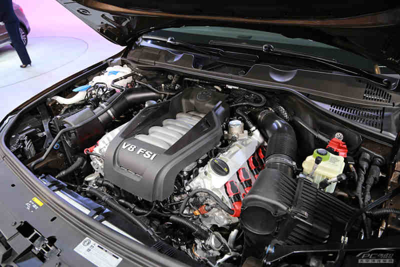 2l v8自然吸气发动机,其最大功率为264kw(360ps,峰值扭矩为445nm,而8