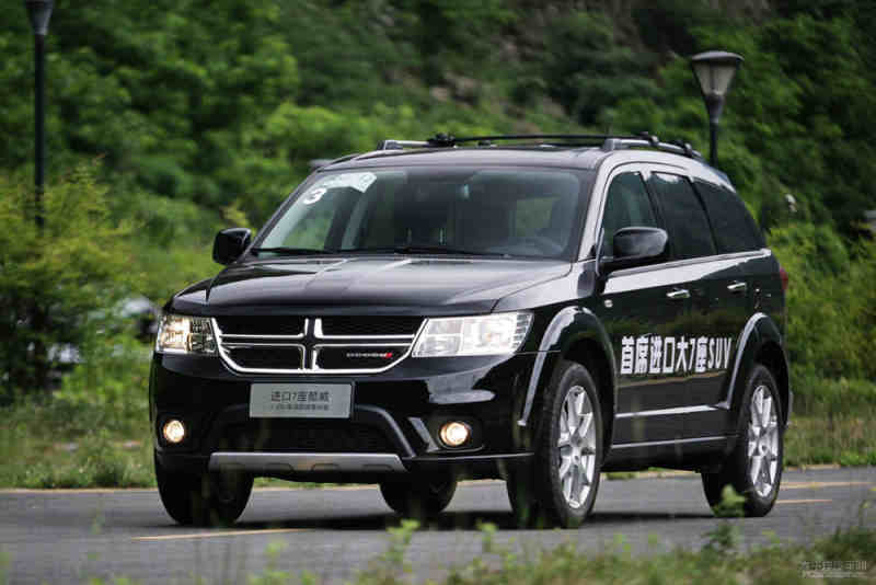 最新文章 正文  道奇酷威与对手尺寸对比 车型 道奇酷威 丰田汉兰达
