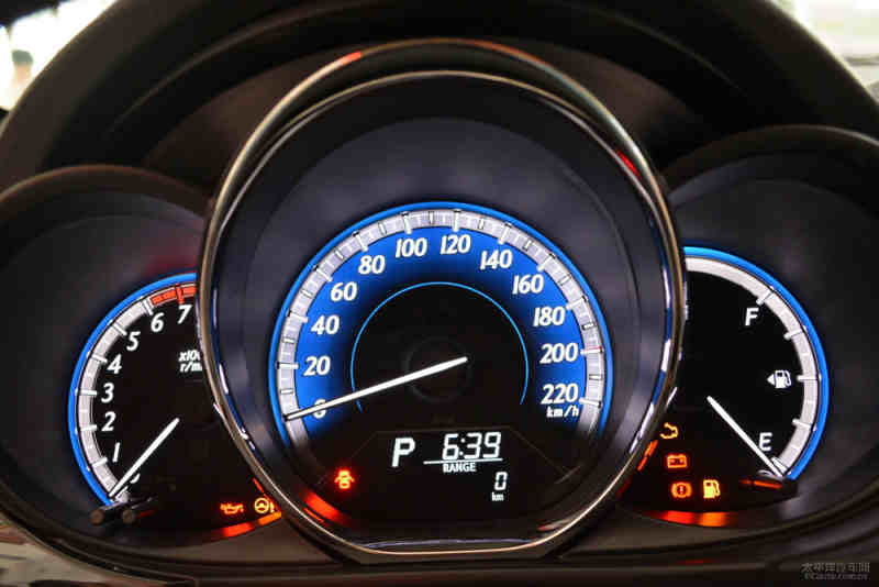 新款yaris l致炫上市 售6.98-10.48万