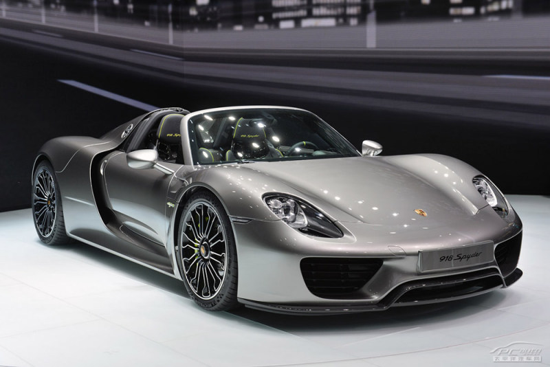 3232165_porsche-918-spyder-frankfurt-2013-1-1.jpg