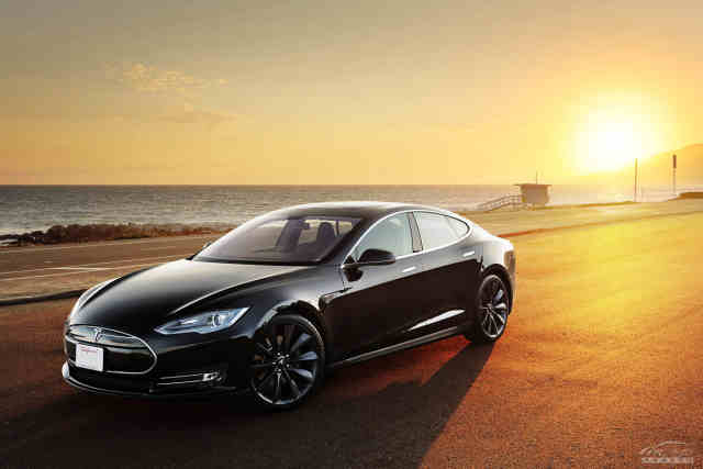 3813269_08-2012-tesla-model-s-fd-1347336762.jpg
