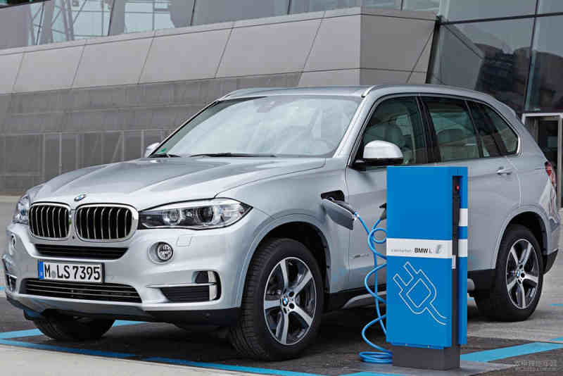 bmw-x5_xdrive40e